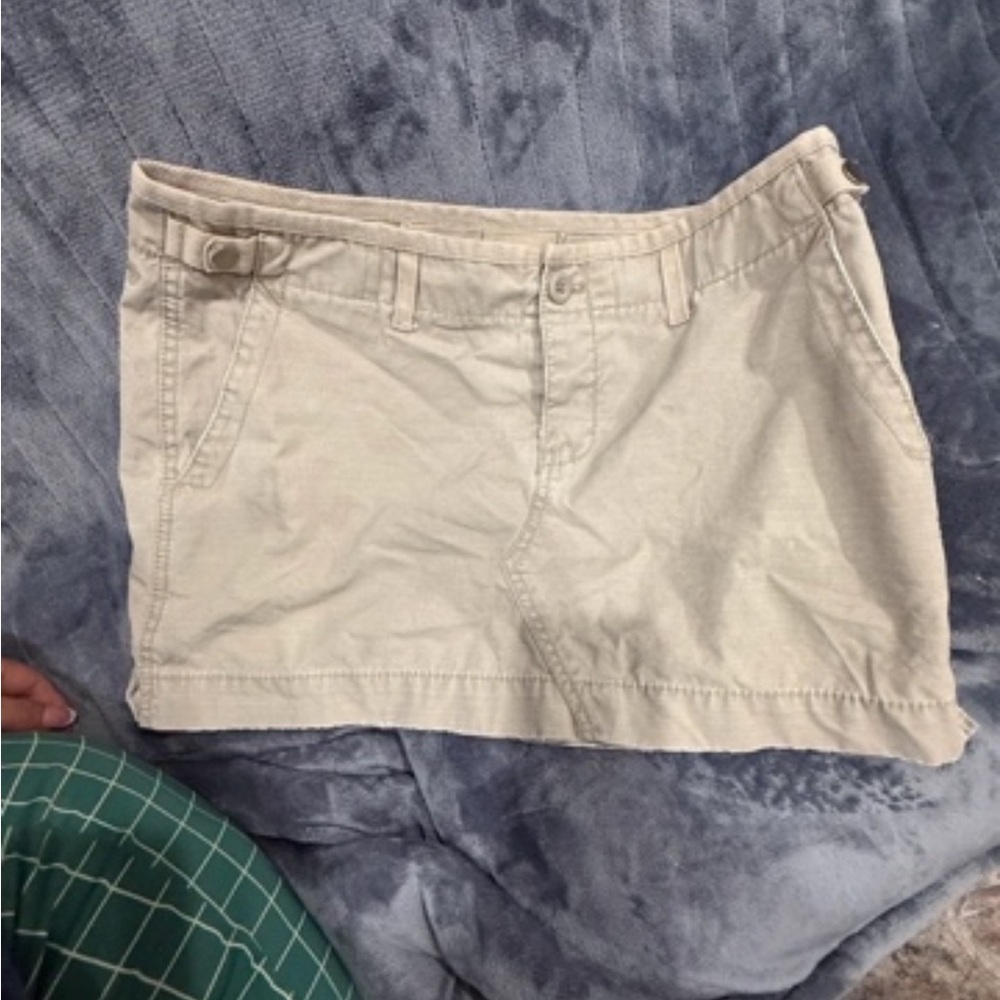 American Eagle Outfitters Women's Cream Jean Shorts